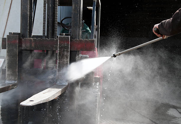Best Deck Pressure Washing  in Crittenden, KY